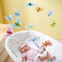 MÓVIL para bebé Amigas Mariposas Butterfly Friends HABA